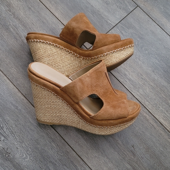 Stuart Weitzman wedge cognac wedge sandals